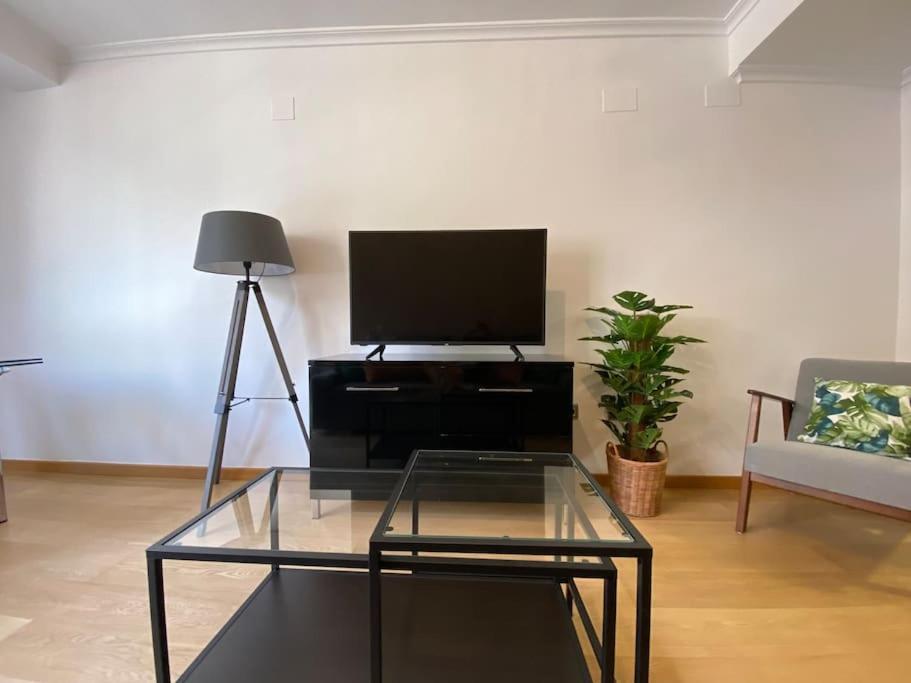 Appartamento Executive Style Near Downtwon Valenza Esterno foto