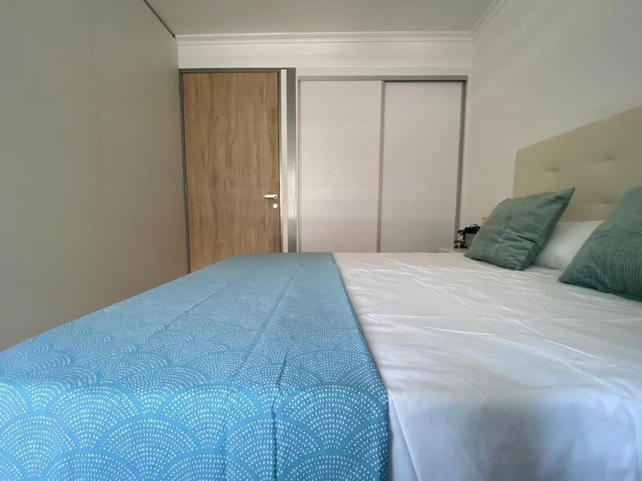 Appartamento Executive Style Near Downtwon Valenza Esterno foto